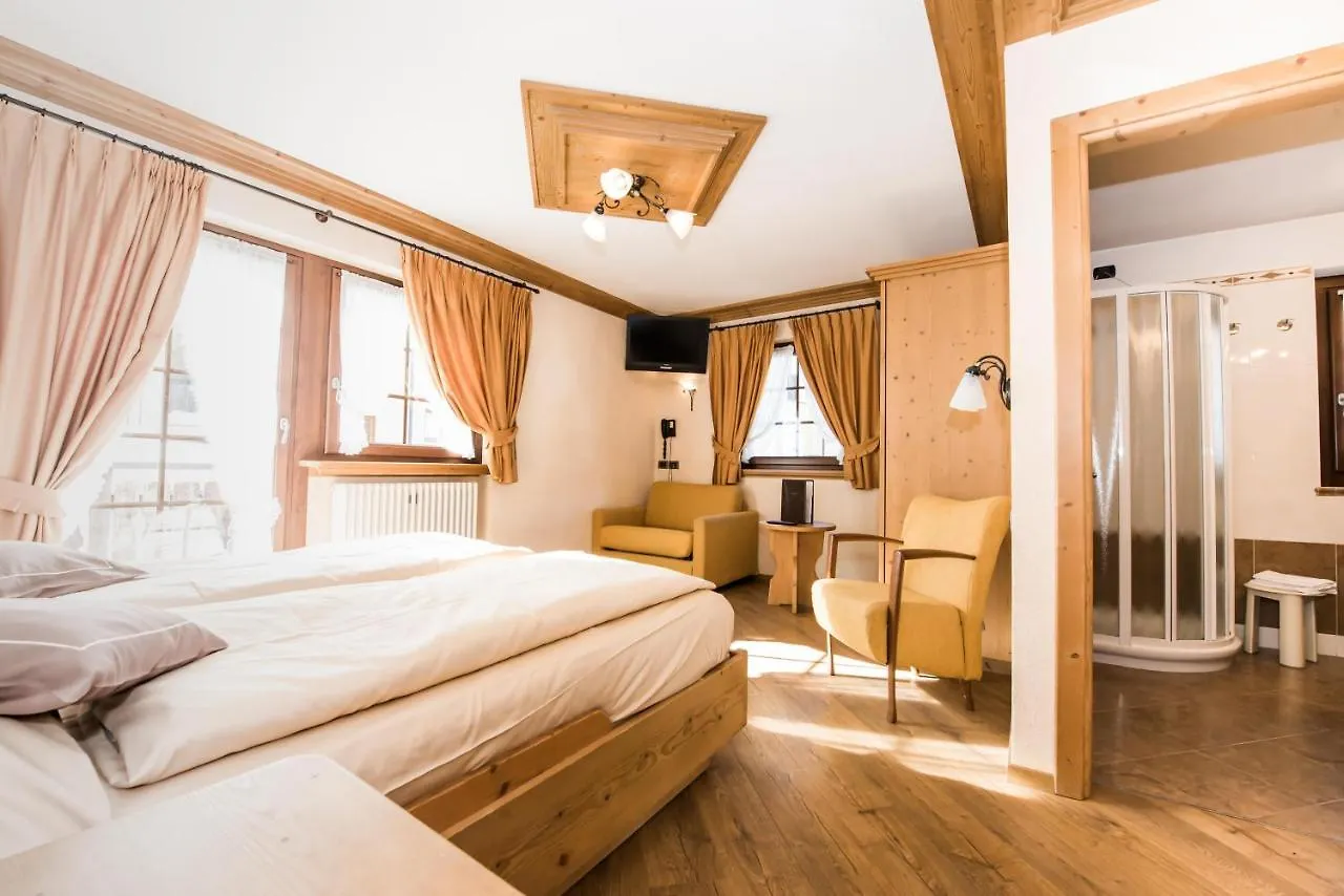 Hotel Capriolo Livigno 3*,